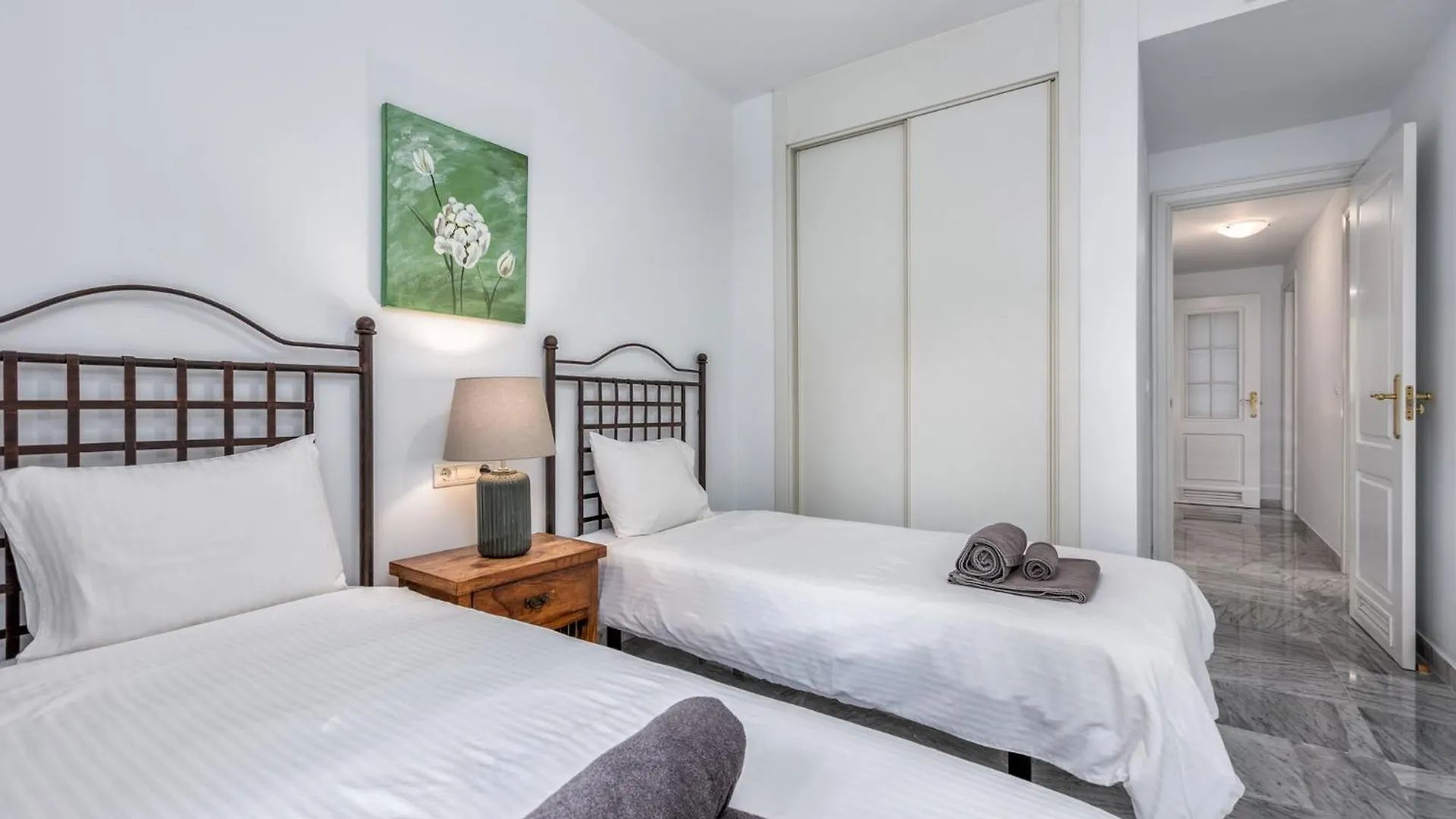 200M From The Beach Apartment San Pedro Marbella ile iletişim